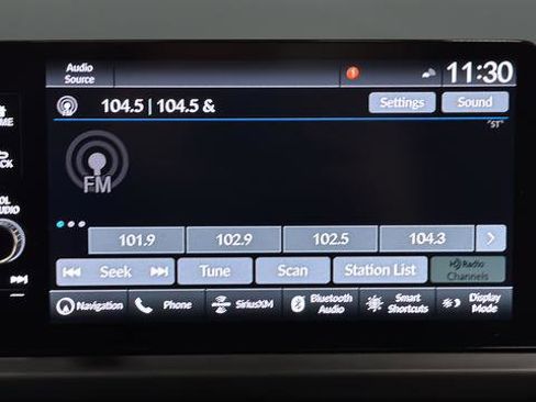 Used 2023 Honda Pilot Touring image 17