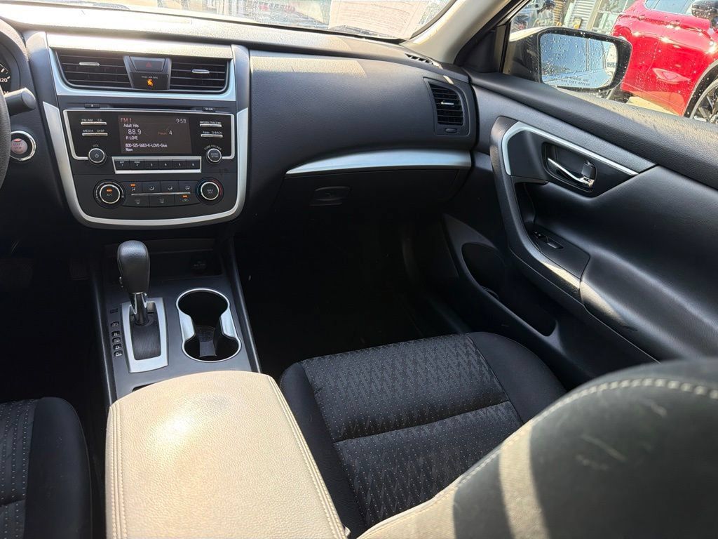 Used 2016 Nissan Altima 2.5 S w/ Power Driver Seat Package FWD image 19