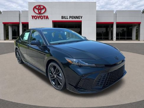 New 2026 Toyota Camry Hybrid FWD image 7