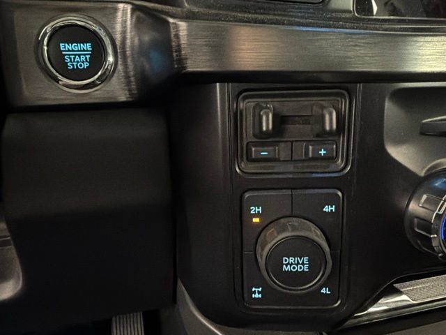 Used 2024 Ford F350 Lariat w/ Lariat Ultimate Package AWD/4WD image 29