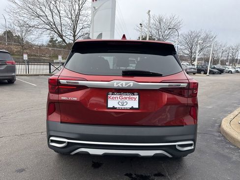 Used 2022 Kia Seltos Nightfall Edition image 5