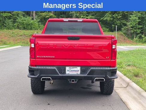 Used 2019 Chevrolet Silverado 1500 LT Trail Boss w/ Convenience Package AWD/4WD image 12