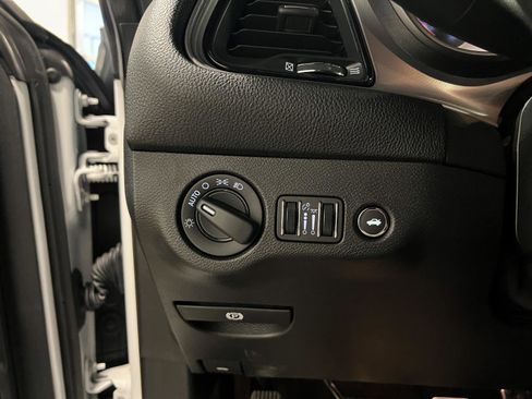 Used 2023 Dodge Challenger R/T w/ T/A Package image 15