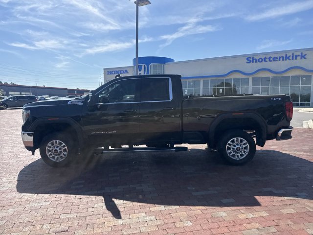 Used 2022 GMC Sierra 2500 SLE w/ SLE Convenience Package AWD/4WD image 3