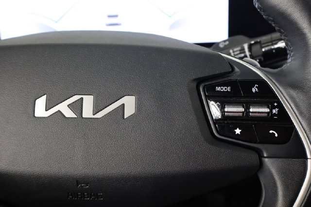 Used 2022 Kia EV6 Wind w/ Wind Technology Package AWD/4WD image 9