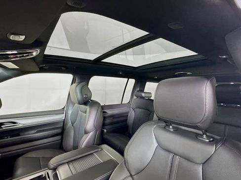 New 2026 Jeep Grand Wagoneer 4WD image 22
