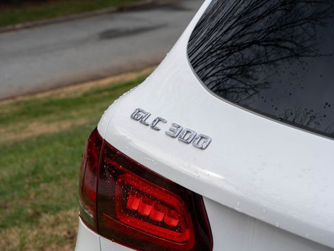 Used 2020 Mercedes-Benz GLC 300 GLC 300 image 12