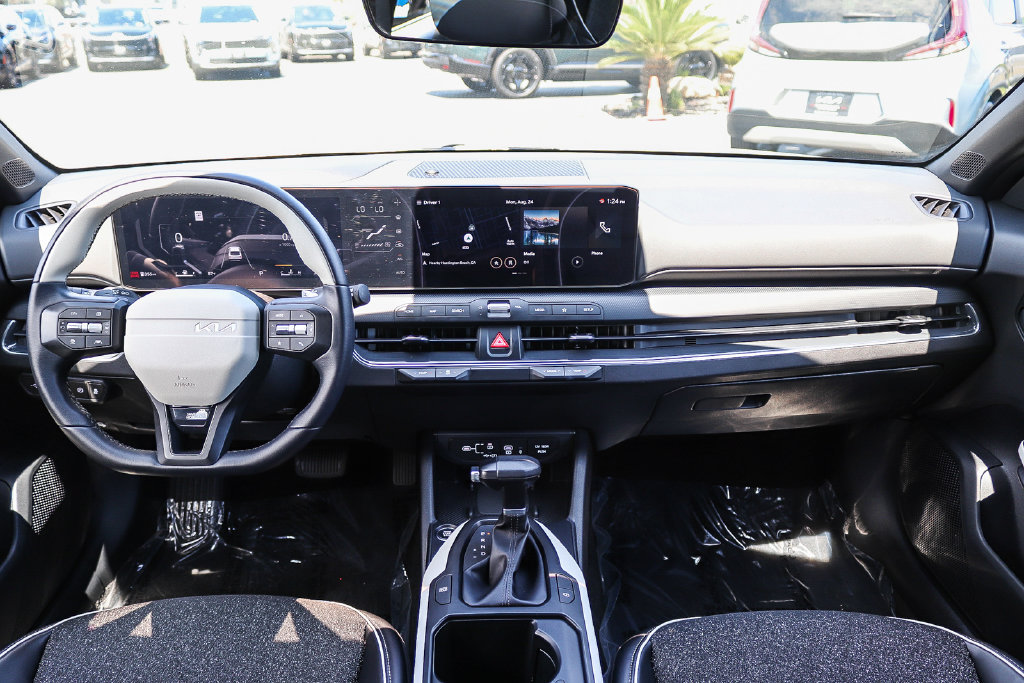 Used 2025 Kia K4 GT-Line FWD image 10