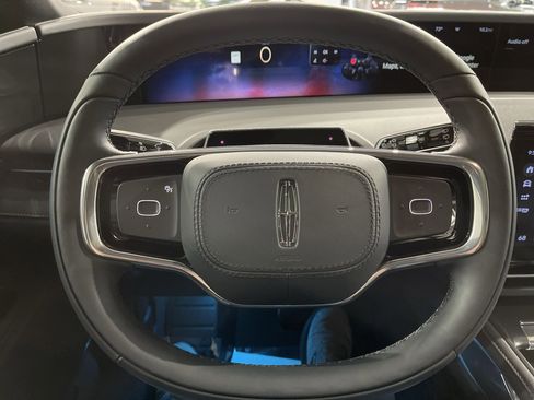 New 2024 Lincoln Nautilus Reserve w/ Equipment Group 202A image 18