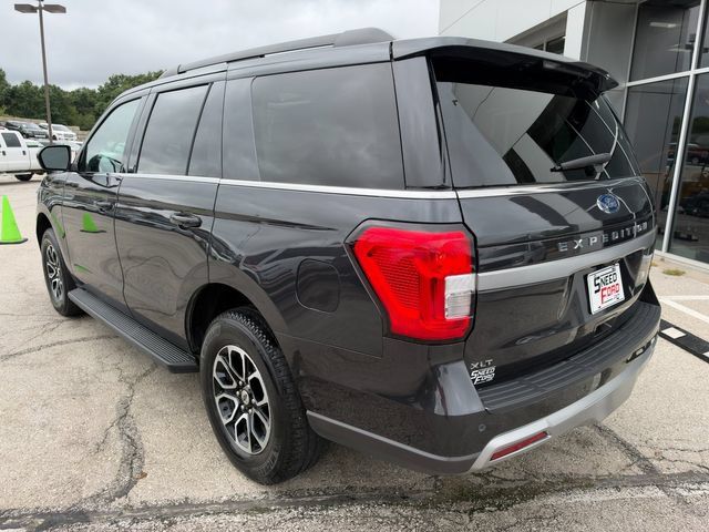 Used 2024 Ford Expedition XLT AWD/4WD image 5