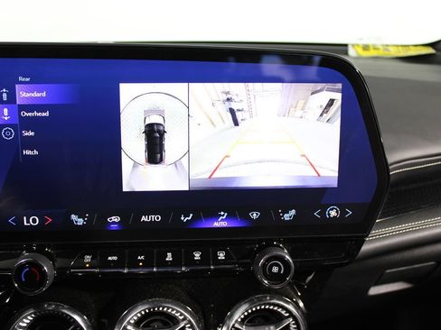 Used 2024 Chevrolet Blazer EV LT AWD/4WD image 12