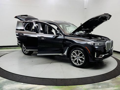 Used 2019 BMW X7 xDrive40i w/ Premium Package AWD/4WD image 9
