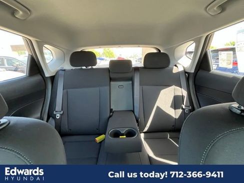 New 2025 Hyundai Kona SE image 19