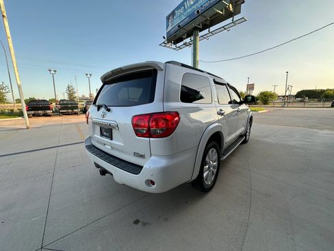 Used 2008 Toyota Sequoia Platinum RWD image 5