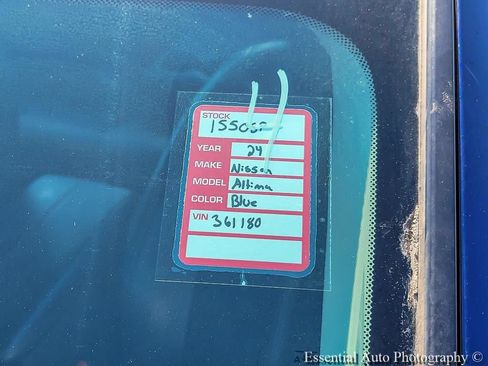 Used 2024 Nissan Altima 2.5 SR FWD image 16