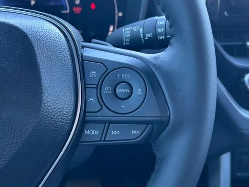 Certified 2025 Toyota Corolla Cross XSE w/ Convenience Package image 38