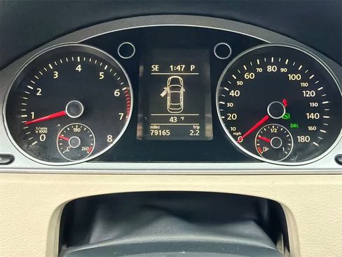 Used 2012 Volkswagen CC Sport image 24