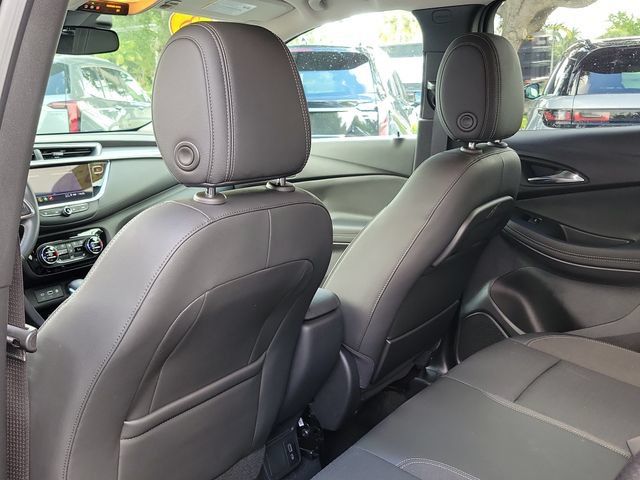 Certified 2023 Buick Encore GX Select w/ Sport Touring Package FWD image 14