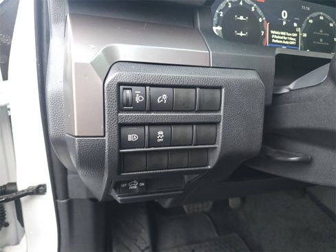 Used 2024 Toyota Tacoma TRD Off-Road image 20