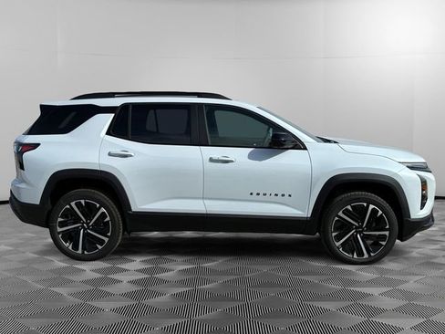 New 2026 Chevrolet Equinox RS w/ Convenience Package III AWD/4WD image 6