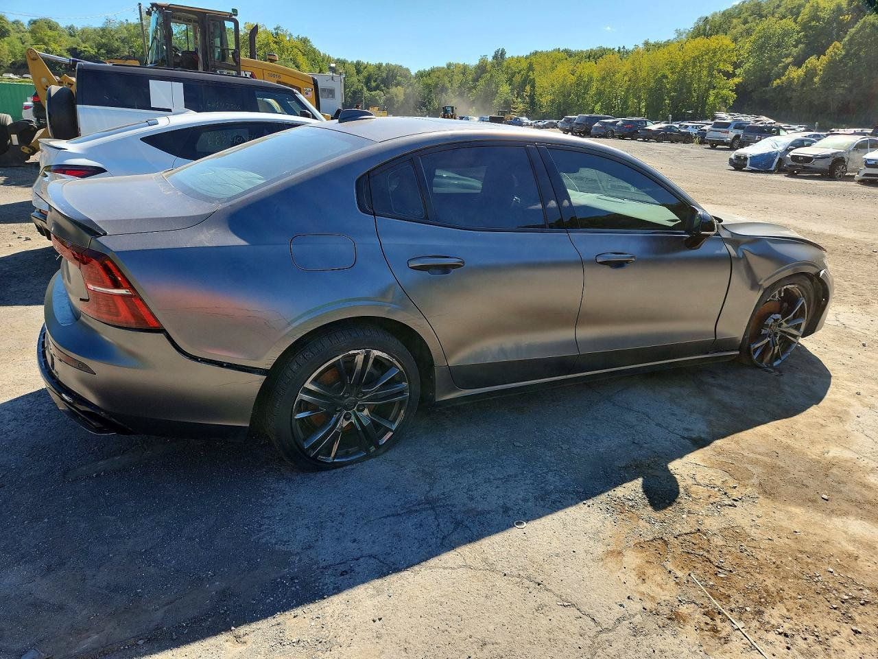Used 2021 Volvo S60 T6 R-Design w/ Protection Package AWD/4WD image 5