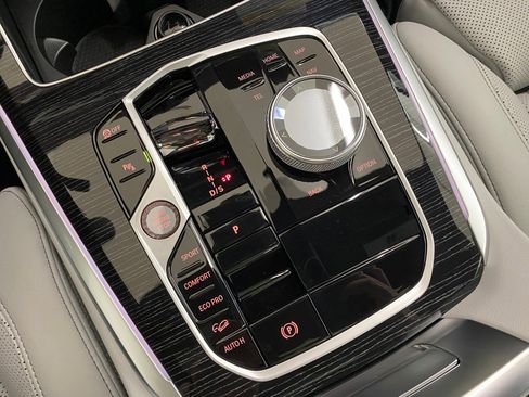 New 2026 BMW X5 M60i image 18