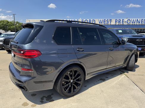 Used 2022 BMW X7 M50i w/ Dynamic Handling Package image 5