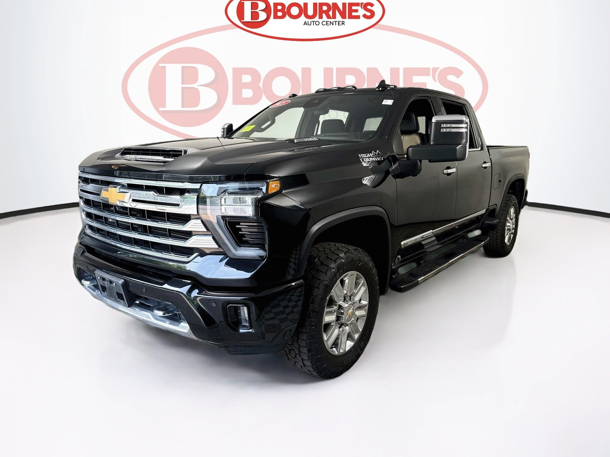 Used 2025 Chevrolet Silverado 3500 High Country w/ High Country Premium Package AWD/4WD image 9