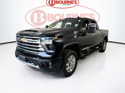 Used 2025 Chevrolet Silverado 3500 High Country w/ High Country Premium Package AWD/4WD image 9