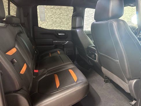 Used 2020 GMC Sierra 1500 AT4 w/ Off-Road Performance Package AWD/4WD image 11