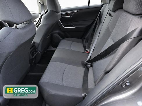 Used 2024 Toyota RAV4 XLE FWD image 15
