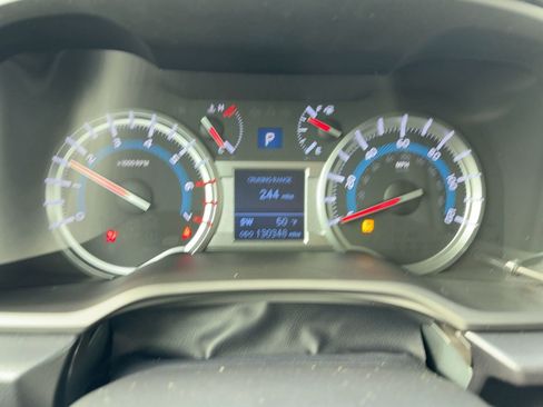 Used 2016 Toyota 4Runner SR5 image 18