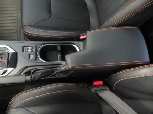 Used 2018 Subaru Crosstrek 2.0i Limited image 43