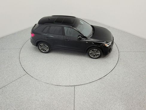 Used 2025 Audi Q3 2.0T Premium w/ Convenience Package AWD/4WD image 12