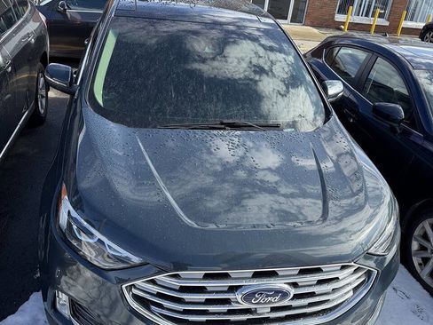 Used 2019 Ford Edge Titanium w/ Equipment Group 301A image 10