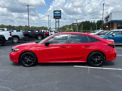 Used 2025 Honda Civic Sport image 9