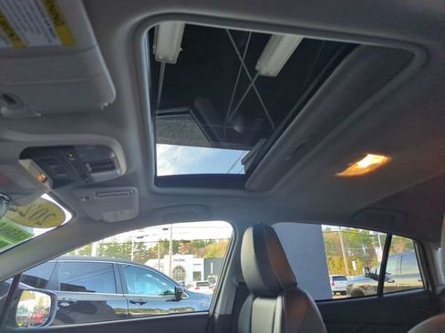 Used 2022 Subaru Crosstrek 2.5i Limited w/ Moonroof Package 2 image 29