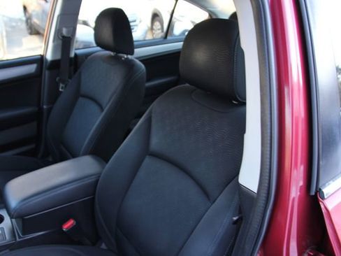 Used 2019 Subaru Legacy 2.5i Premium image 16