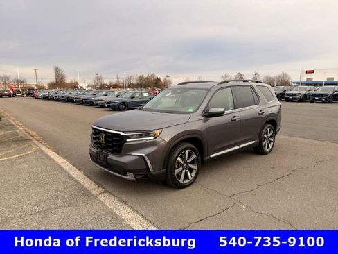 Certified 2025 Honda Pilot Elite image 2