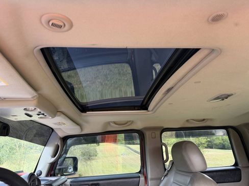 Used 2003 HUMMER H2 w/ Preferred Equipment Group AWD/4WD image 27