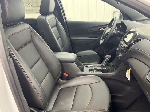 Used 2022 Chevrolet Equinox RS w/ RS Leather Package image 23