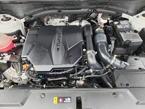 Used 2024 Hyundai Santa Fe SE FWD image 31