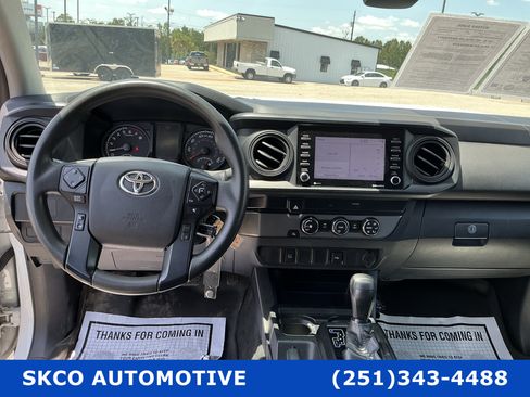 Used 2020 Toyota Tacoma SR RWD image 15