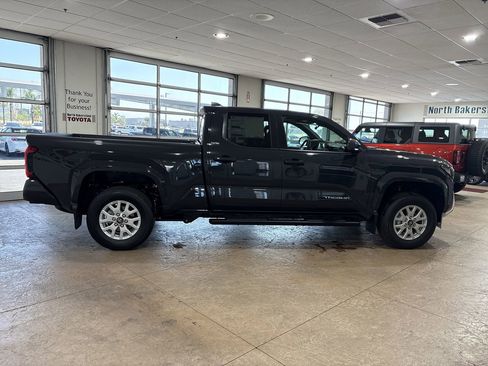 New 2026 Toyota Tacoma SR5 AWD/4WD image 3