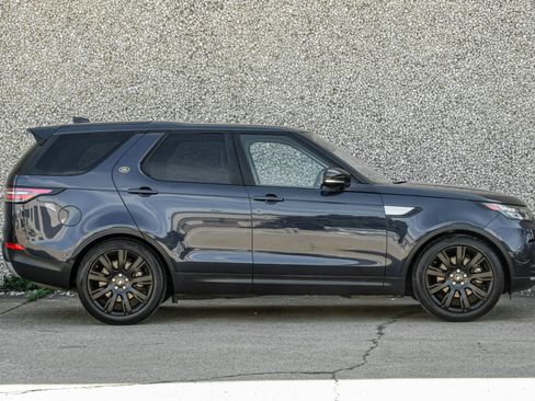Used 2017 Land Rover Discovery HSE AWD/4WD image 9