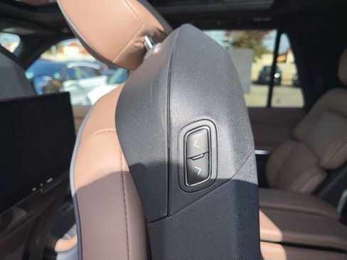 New 2025 Lincoln Navigator L Black Label image 31