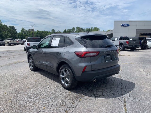 Used 2025 Ford Escape ST-Line AWD/4WD image 5