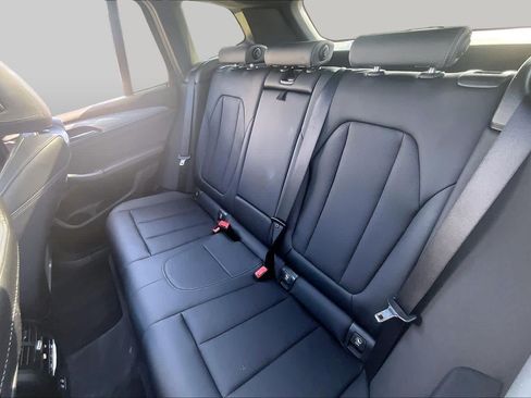 Used 2024 BMW X3 sDrive30i w/ Convenience Package RWD image 19