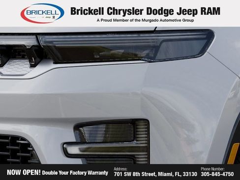 New 2026 Jeep Grand Wagoneer L 4WD w/ 8-Passenger Seating Package image 10