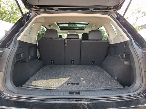 Used 2019 Volkswagen Tiguan SEL AWD/4WD image 27